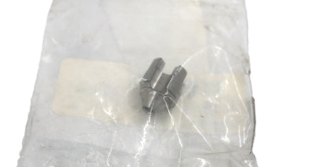 BOBCAT ­-­ 7186598 ­-­ VALVE CHECK