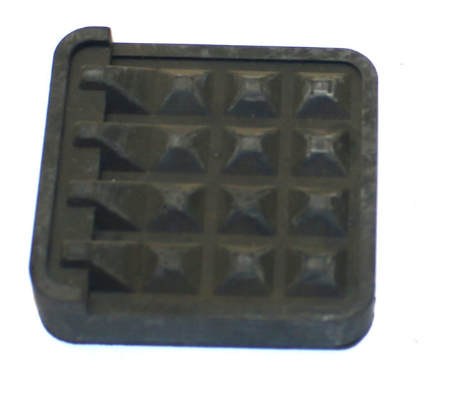BOBCAT ­-­ 7000268 ­-­ COVER PEDAL