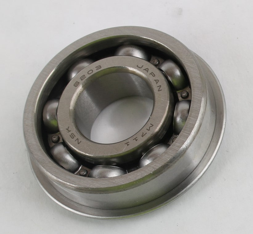 NSK ­-­ 6203NR ­-­ BALL BEARING: DEEP GROOVE RADIAL 40mm OD