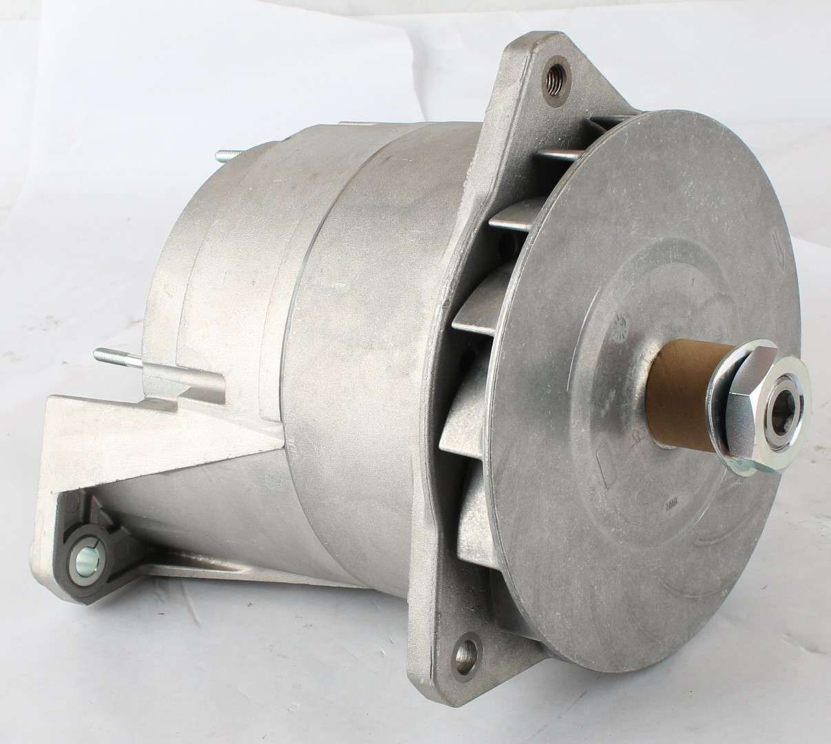 JLG ­-­ 70111160 ­-­ ALTERNATOR 24V 140A