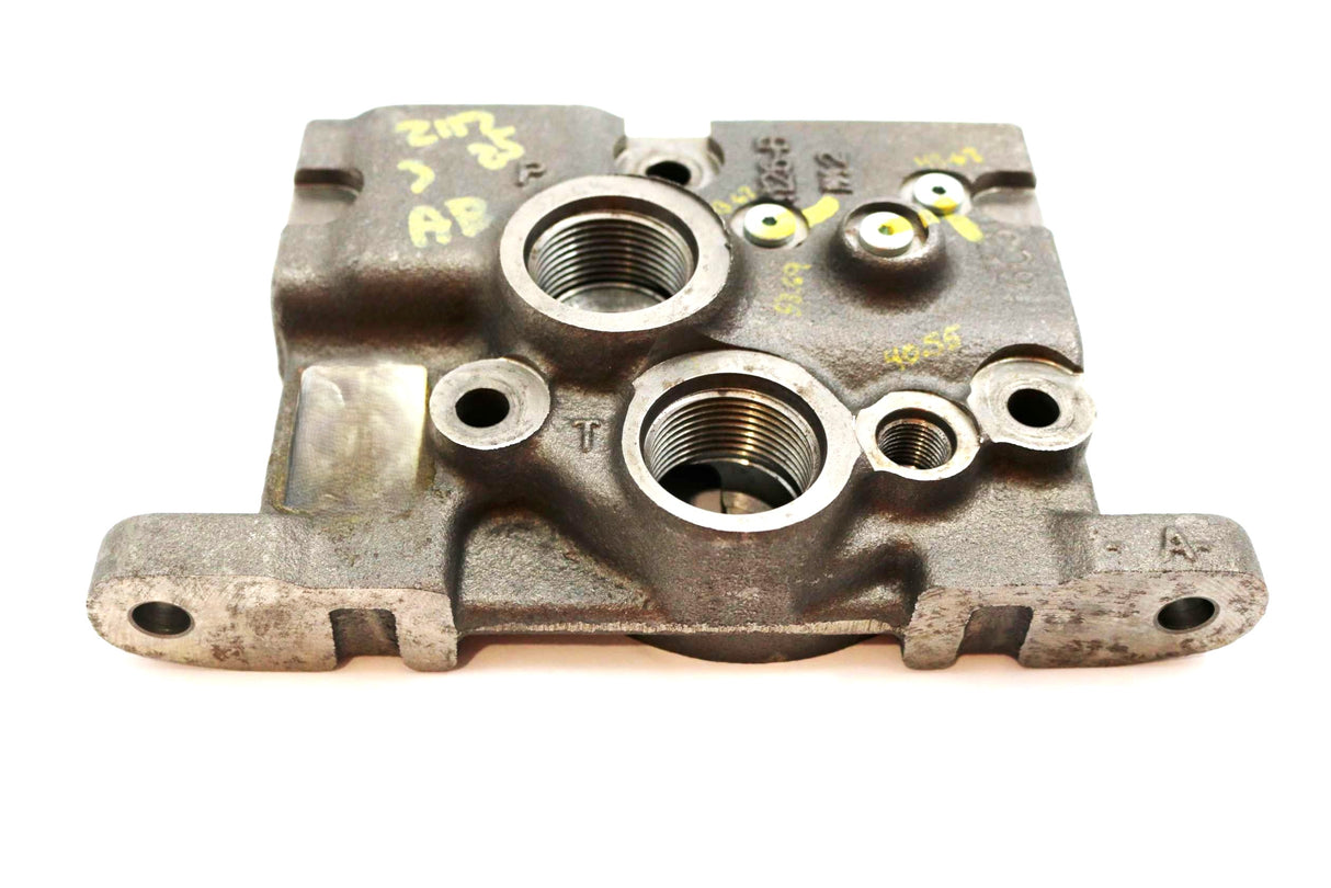 JLG ­-­ 70050484 ­-­ OUTLET SECTION ASSY