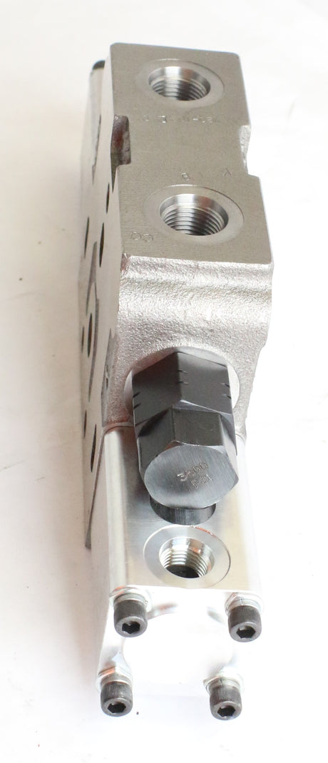 JLG ­-­ 70020718 ­-­ SECTION ASSY
