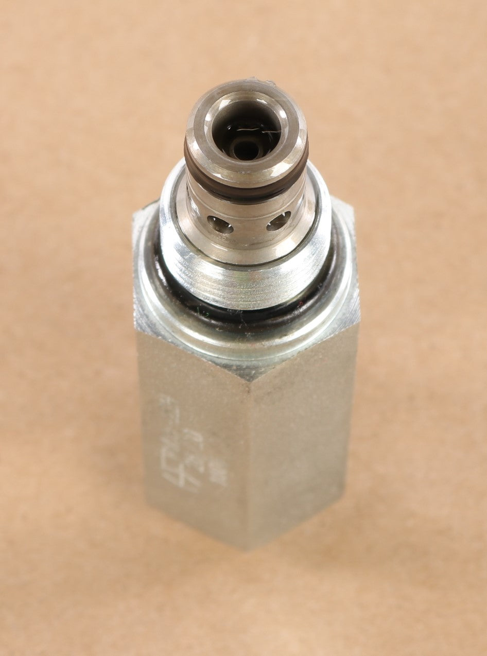 JLG ­-­ 70045783 ­-­ VALVE RELIEF 2000 PSI