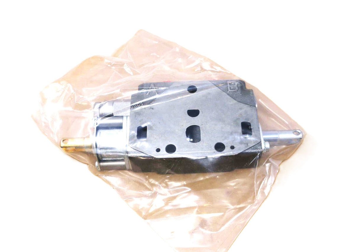 COMMERCIAL INTERTECH  ­-­ 346-9102-952 ­-­ HYDRAULIC VALVE SECTION