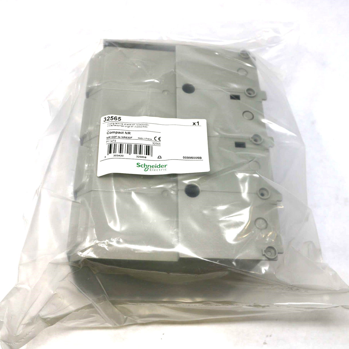 SCHNEIDER ELECTRIC ­-­ 32565 ­-­ 2 LONG TERMINAL SHIELD  4 POLES