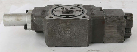 BOBCAT ­-­ 7024705 ­-­ VALVE SECTION