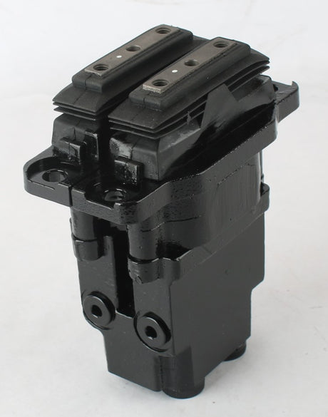 BOBCAT ­-­ 7008191 ­-­ VALVE PEDAL