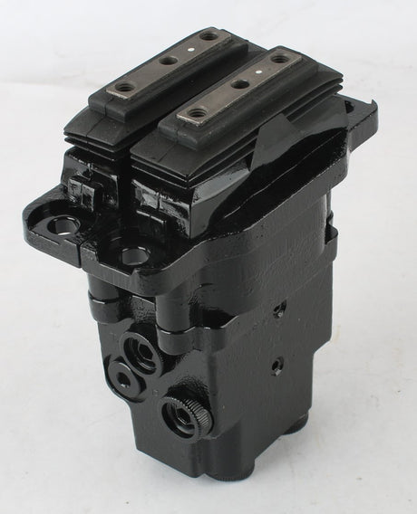 BOBCAT ­-­ 7008191 ­-­ VALVE PEDAL