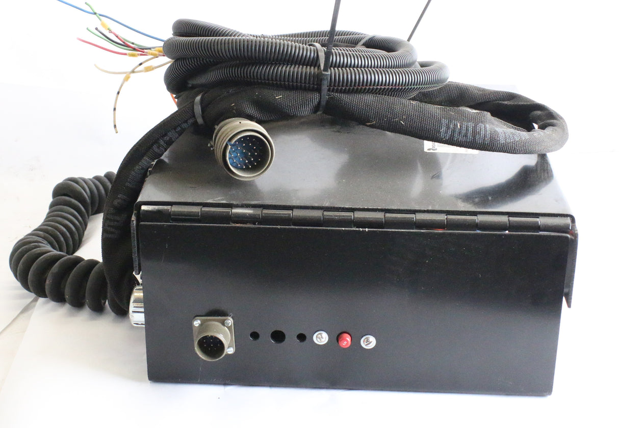 ROADTEC ­-­ 207531-01 ­-­ ASSEMBLY-RH-ELECTRICAL BOX S-8