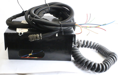 ROADTEC ­-­ 207531-01 ­-­ ASSEMBLY-RH-ELECTRICAL BOX S-8