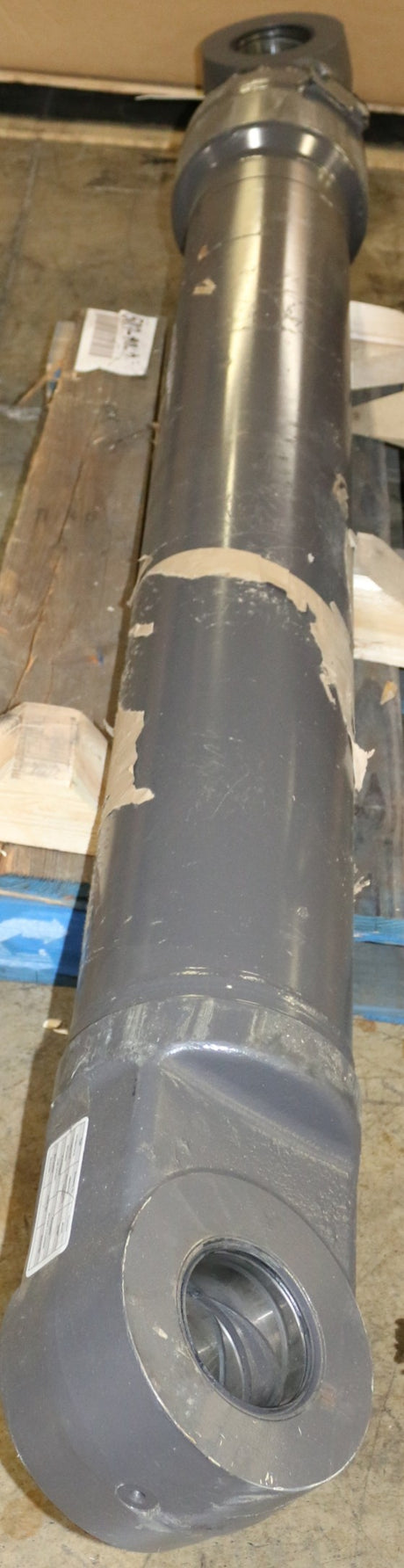 VOLVO ­-­ 14731037 ­-­ BUCKET CYLINDER