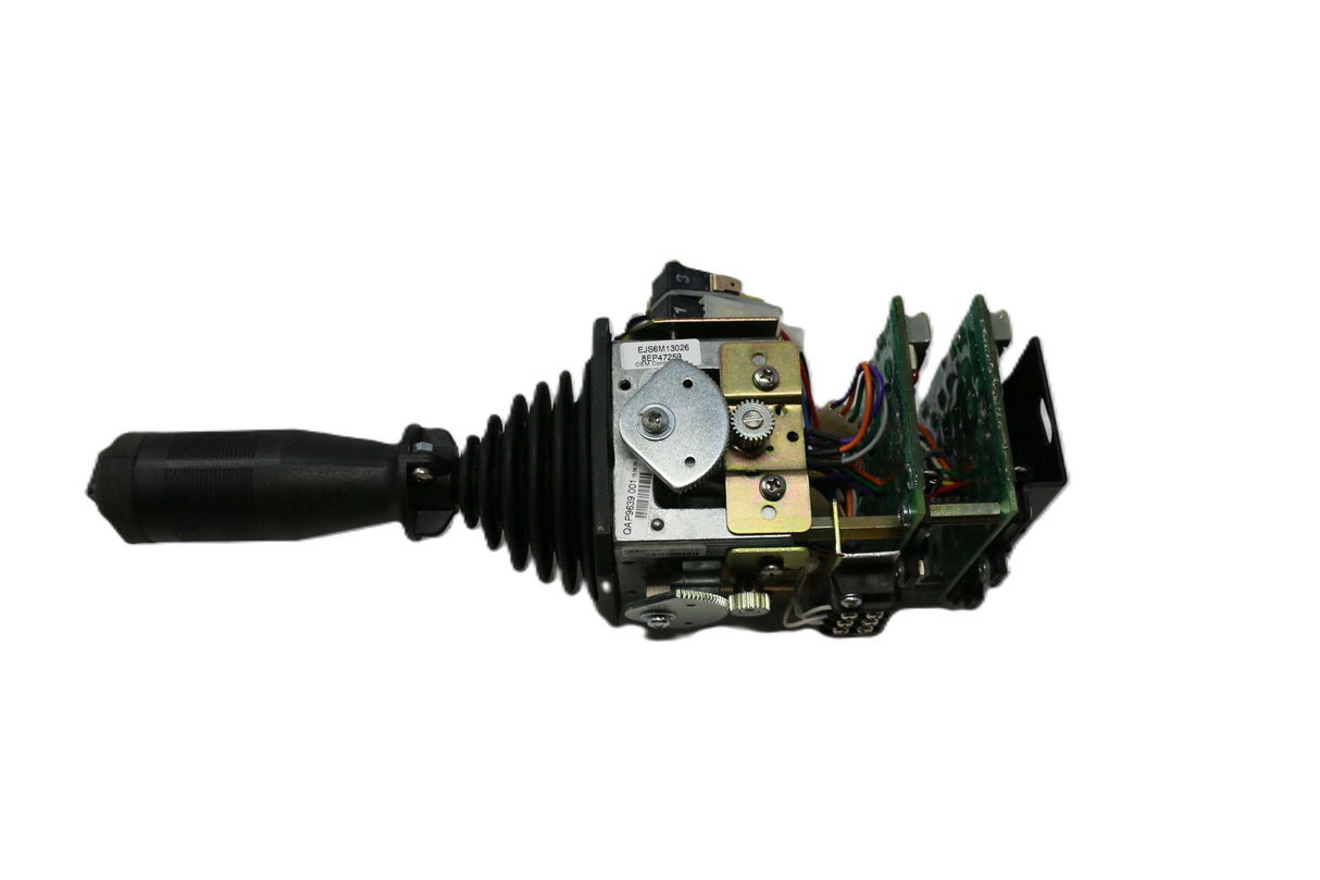 OEM CONTROLS ­-­ EJS6M13026 ­-­ JOYSTICK CONTROL: 2-AXIS SPRING RETURN 12VDC