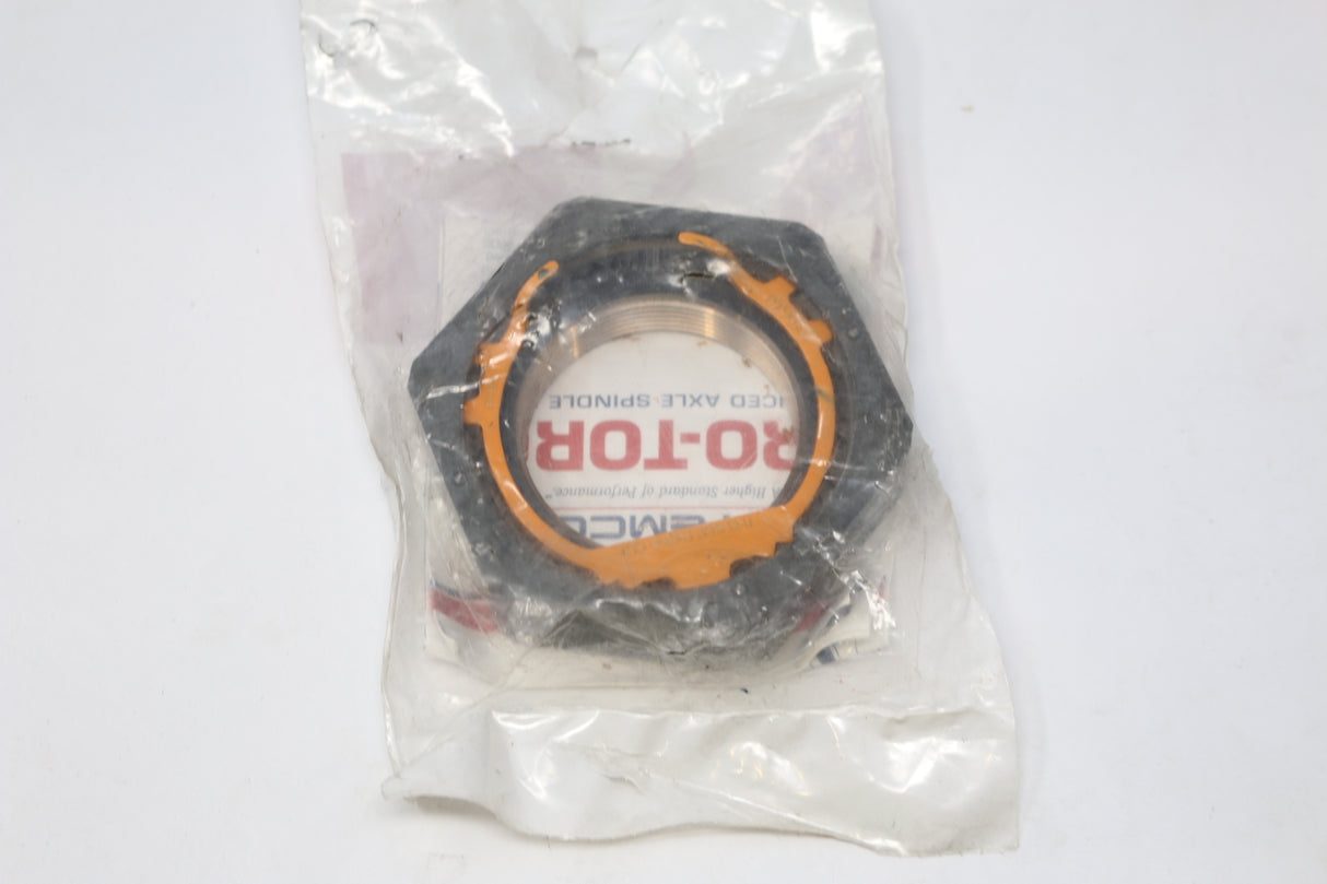 PREVOST ­-­ 19508099 ­-­ NUT WHEEL BEARING