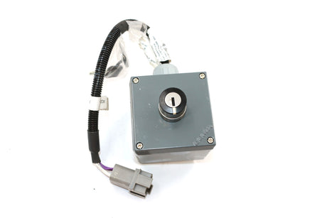 JLG ­-­ 1772950019 ­-­ BOXKEY SWITCH