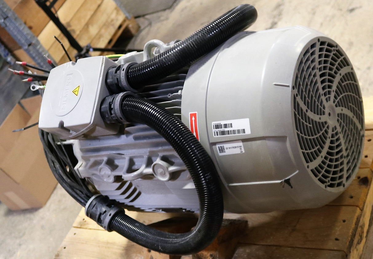 ATLAS COPCO ­-­ 1630056086 ­-­ ELECTRIC MOTOR 30kW 230/460V 60Hz