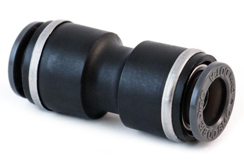 VELVAC ­-­ 016620 ­-­ FITTING CONNECTOR 5/32T PUSH