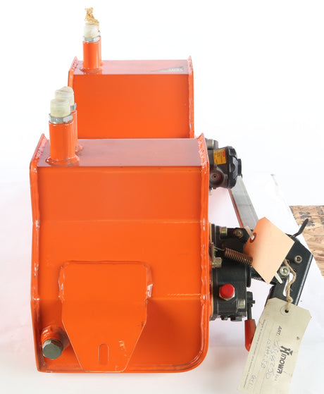 JLG ­-­ 154442J2 ­-­ COMPLETE OIL TANK