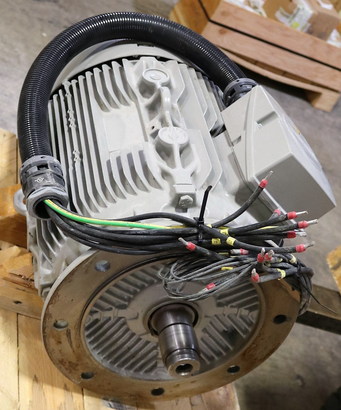 SIEMENS ­-­ 1AV3186A-1PC31041EA663FF0 ­-­ ELECTRIC MOTOR 30kW 230/460V 60Hz