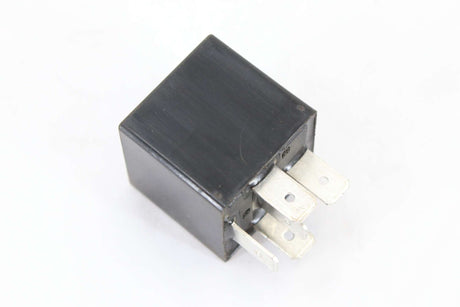 NAVISTAR ­-­ 3607384C1 ­-­ RELAY TURN SIGNAL