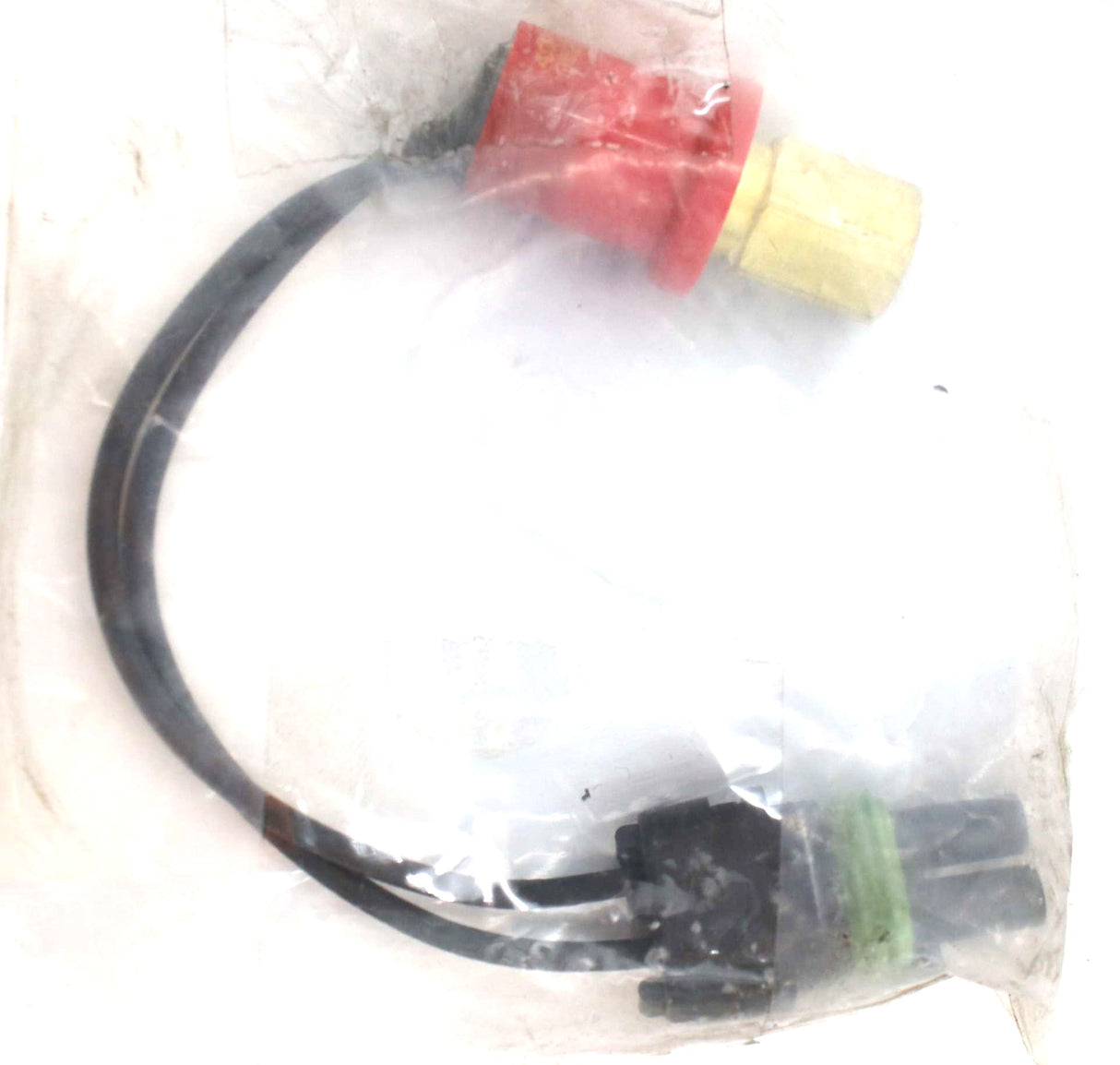 NAVISTAR ­-­ 3521729C1 ­-­ SWITCH A/C HIGH