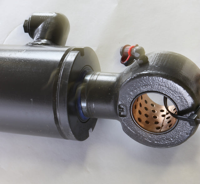VOLVO ­-­ 15712595 ­-­ HYDRAULIC CYLINDER