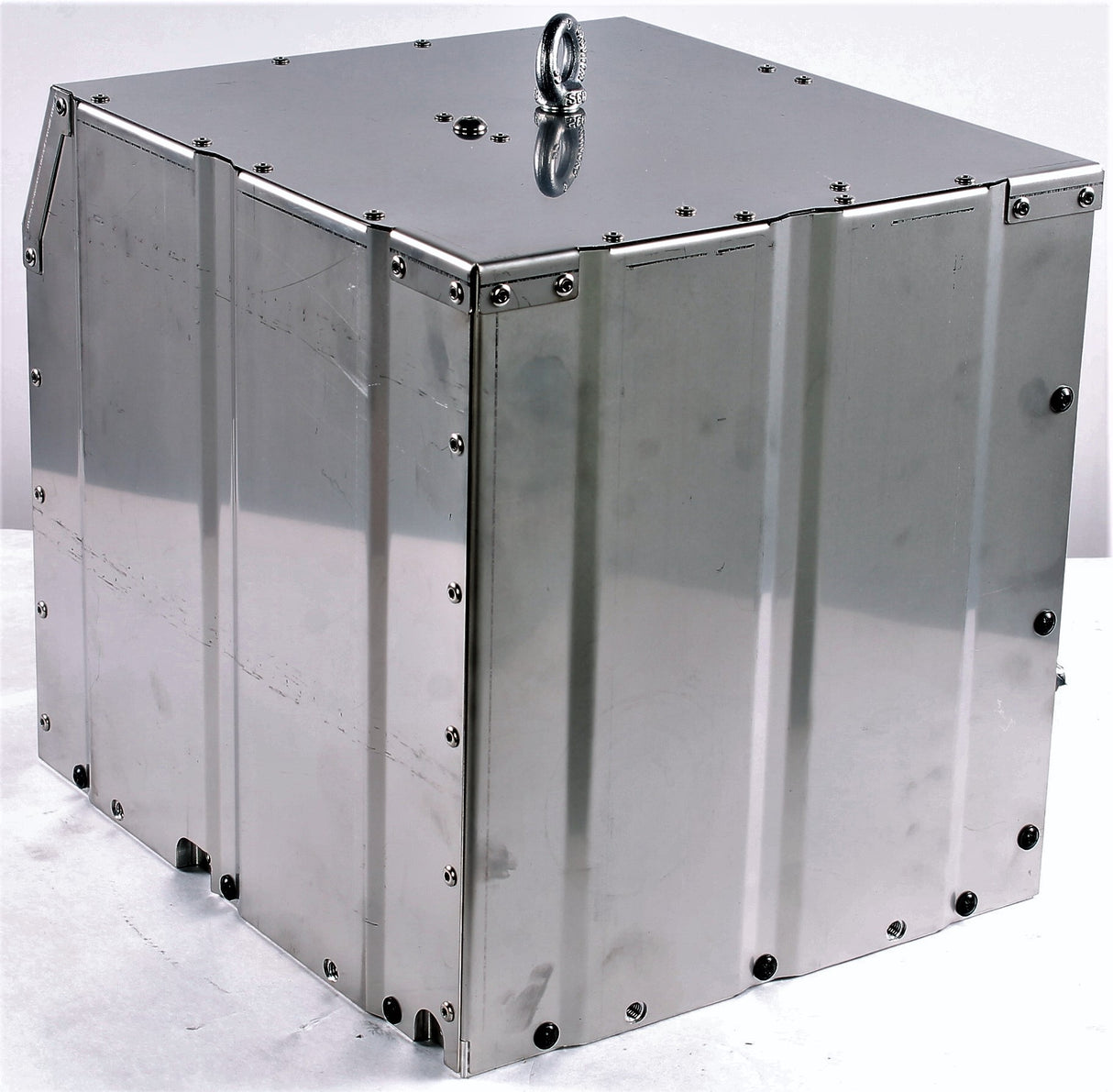 VOLVO PENTA ­-­ 24239904 ­-­ COOLING SYSTEM