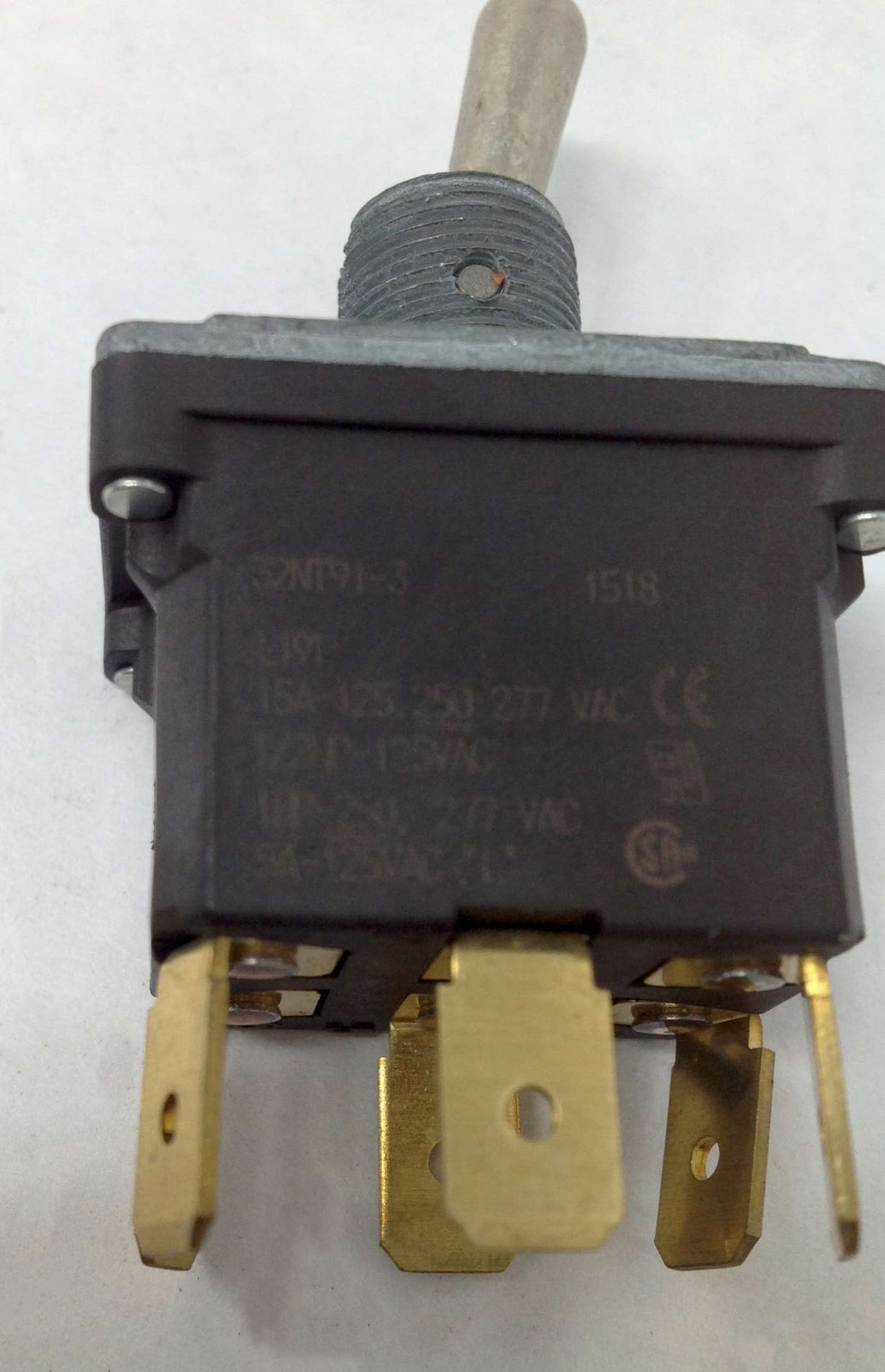 MICRO SWITCH  ­-­ 32NT91-3 ­-­ SWITCH-TOGGLE DPDT  2 POLE  2 POS
