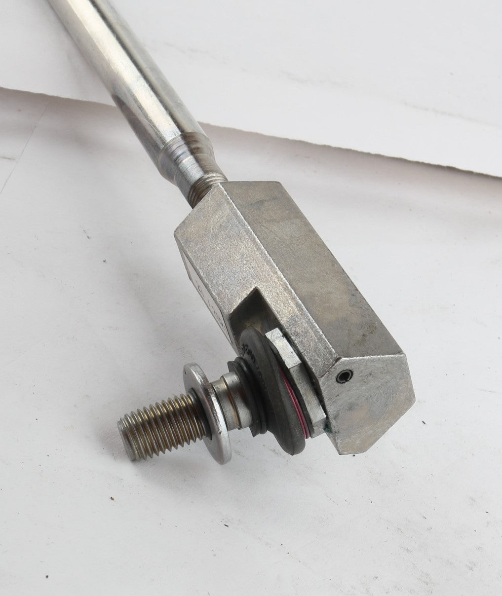 VOLVO ­-­ 55059220 ­-­ CONTROL ROD