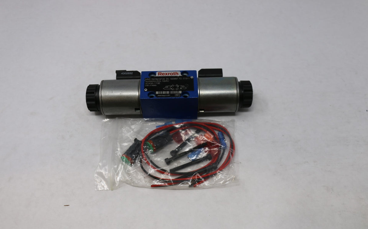 GENIE ­-­ 97382GT ­-­ HYDRAULIC VALVE ASSEMBLY