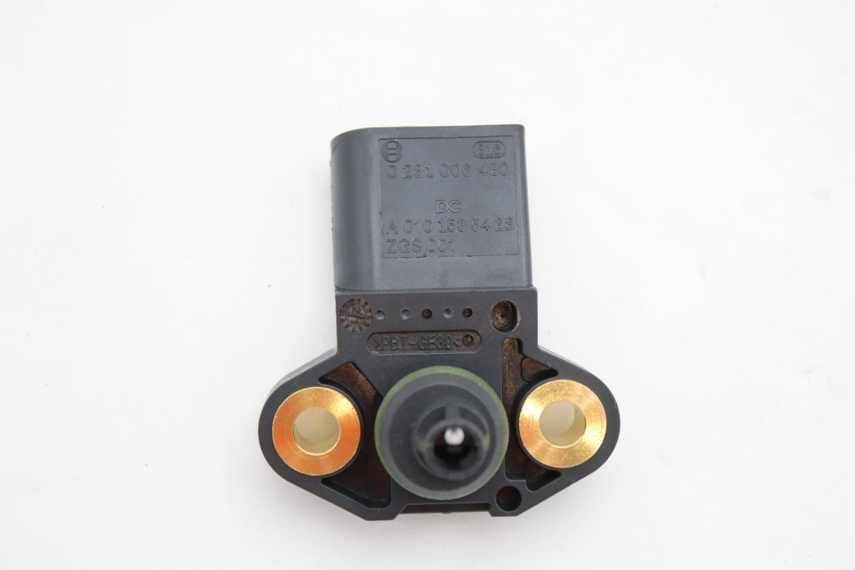 DETROIT DIESEL ­-­ A0101535428 ­-­ PRESSURE AND TEMPERATURE SENSOR FOR DD15 ENGINES