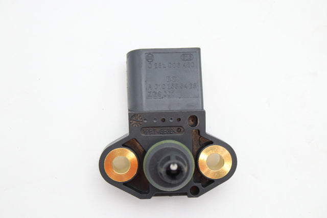 DETROIT DIESEL ­-­ A0101535428 ­-­ PRESSURE AND TEMPERATURE SENSOR FOR DD15 ENGINES