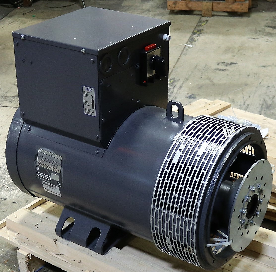 MECC ALTE SpA ­-­ ECP34 2L4 A ­-­ ALTERNATOR 150|196kVA 50|60Hz 3PH