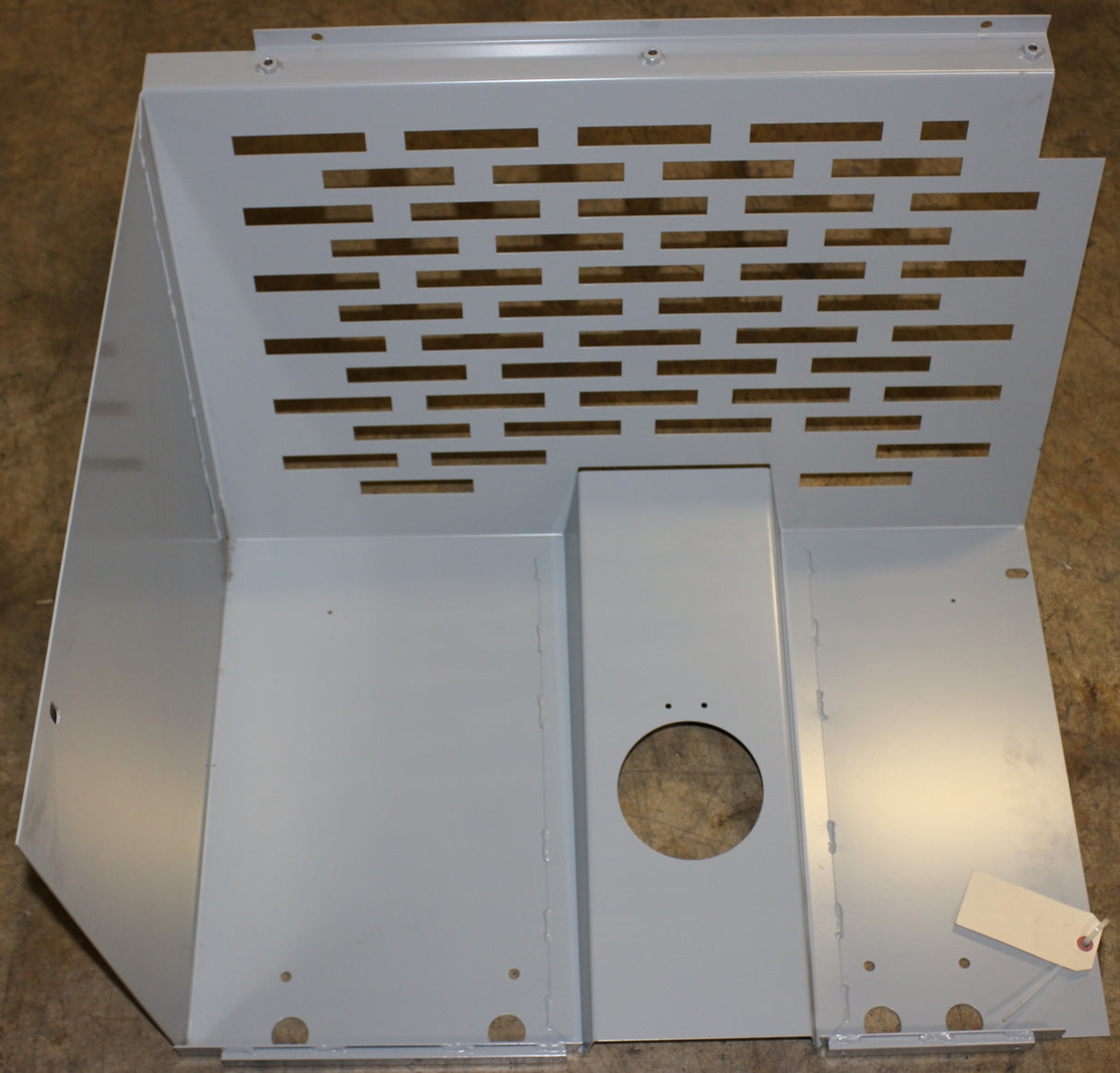 JLG ­-­ 91556015 ­-­ COVER RADIATOR