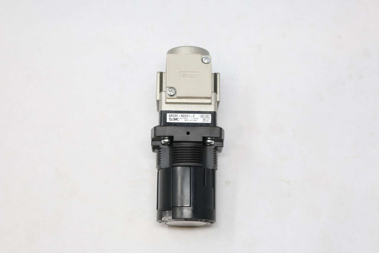 SMC ­-­ ARG20-N02G1-Z ­-­ REGULATOR W/GAUGE