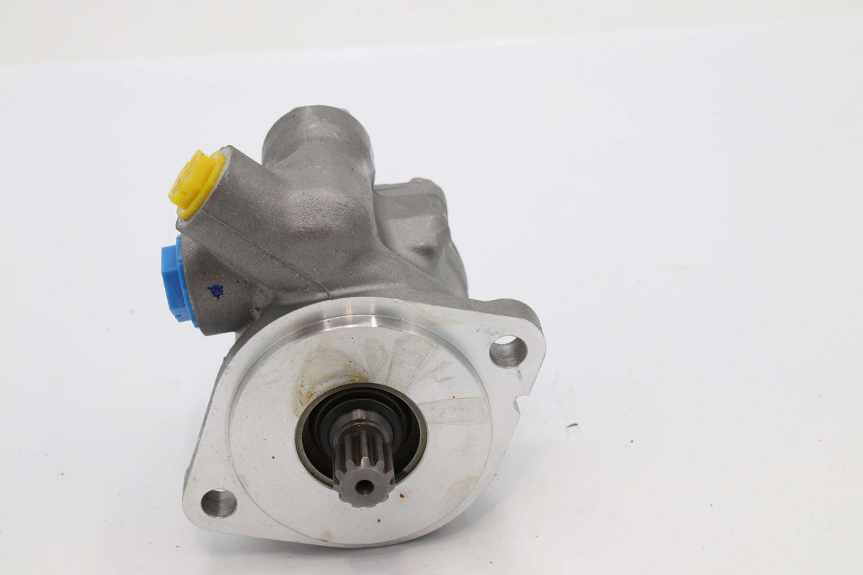 FREIGHTLINER TRUCK  ­-­ 14-20358-000 ­-­ POWER STEERING PUMP (STL04)