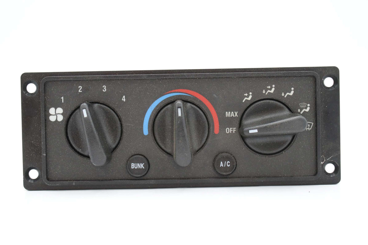 NAVISTAR ­-­ 3518703C93 ­-­ CONTROL PANEL