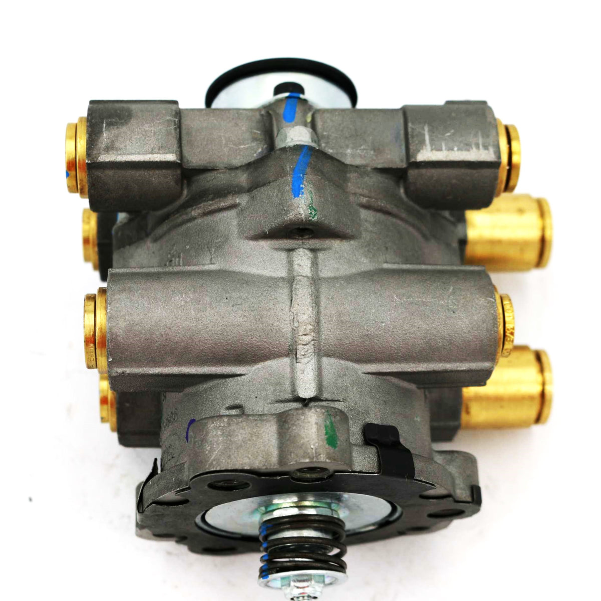 BENDIX - 800647 - BRAKE FOOT VALVE (E8P) – Iron Wing Parts