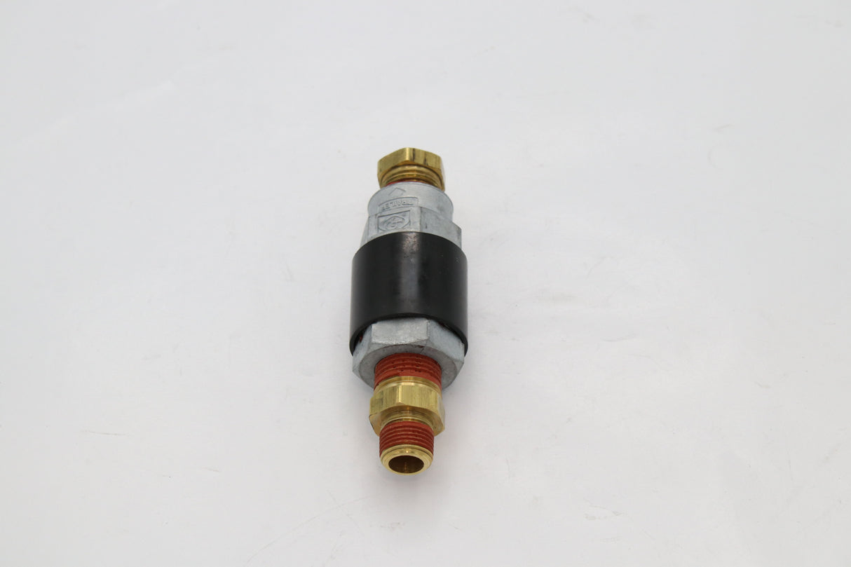 NAVISTAR ­-­ 3544667C1 ­-­ QUICK RELEASE VALVE