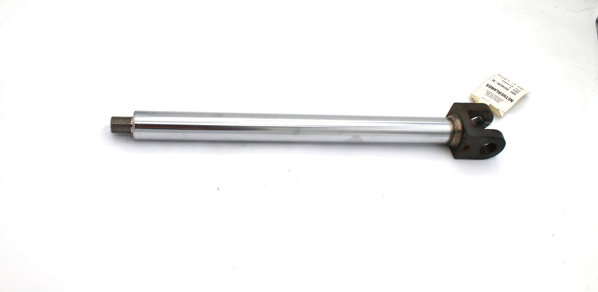 JLG ­-­ 70026610 ­-­ ROD