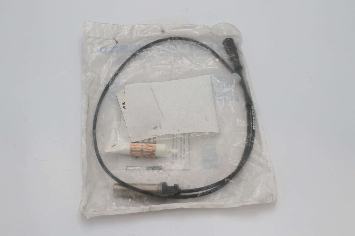 MERITOR ­-­ R955607 ­-­ ABS SENSOR