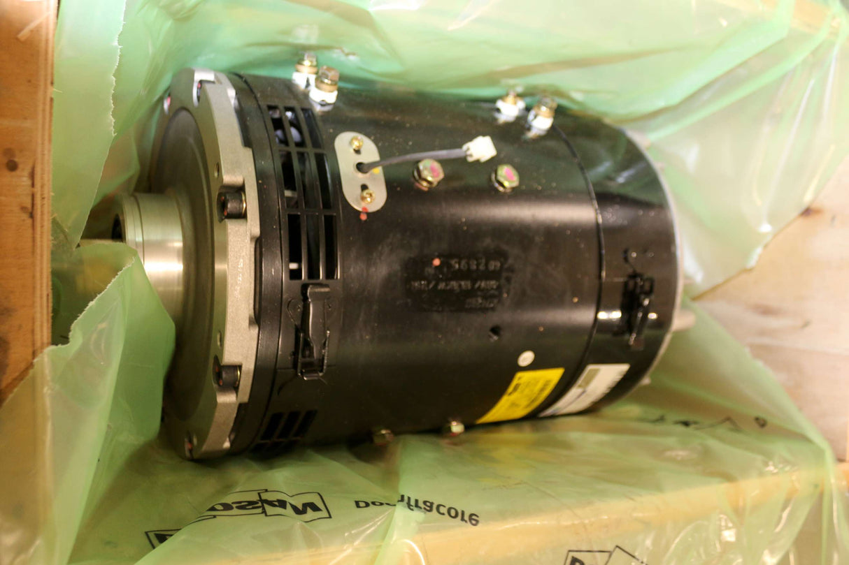 DOOSAN ­-­ A174260 ­-­ MOTOR ASSY-DRIVE