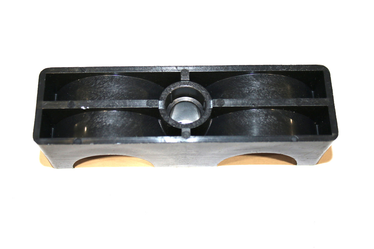 BOBCAT ­-­ 7248556 ­-­ CLAMP
