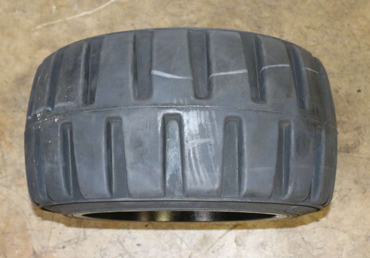 BOBCAT PORTABLE POWER ­-­ 54676689 ­-­ WHEEL AND TIRE ASSY PDI # 1-37
