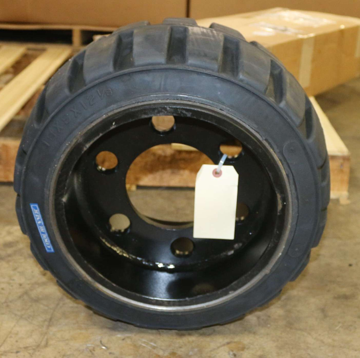BOBCAT PORTABLE POWER ­-­ 54676689 ­-­ WHEEL AND TIRE ASSY PDI # 1-37