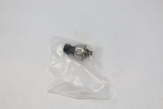 SENSATA - FACTORY OVERSTOCK ­-­ 3PP6-28 ­-­ PRESSURE SWITCH