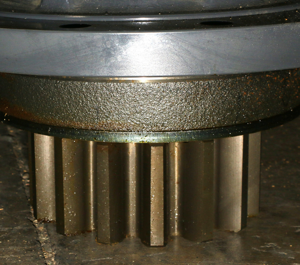 BOBCAT ­-­ 7410699 ­-­ SWING ASSEMBLY FITS E165