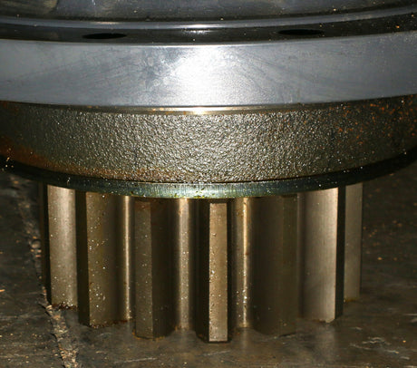 BOBCAT ­-­ 7410699 ­-­ SWING ASSEMBLY FITS E165