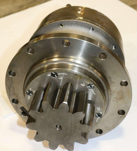 BOBCAT ­-­ 7383749 ­-­ GEAR ASSEMBLY