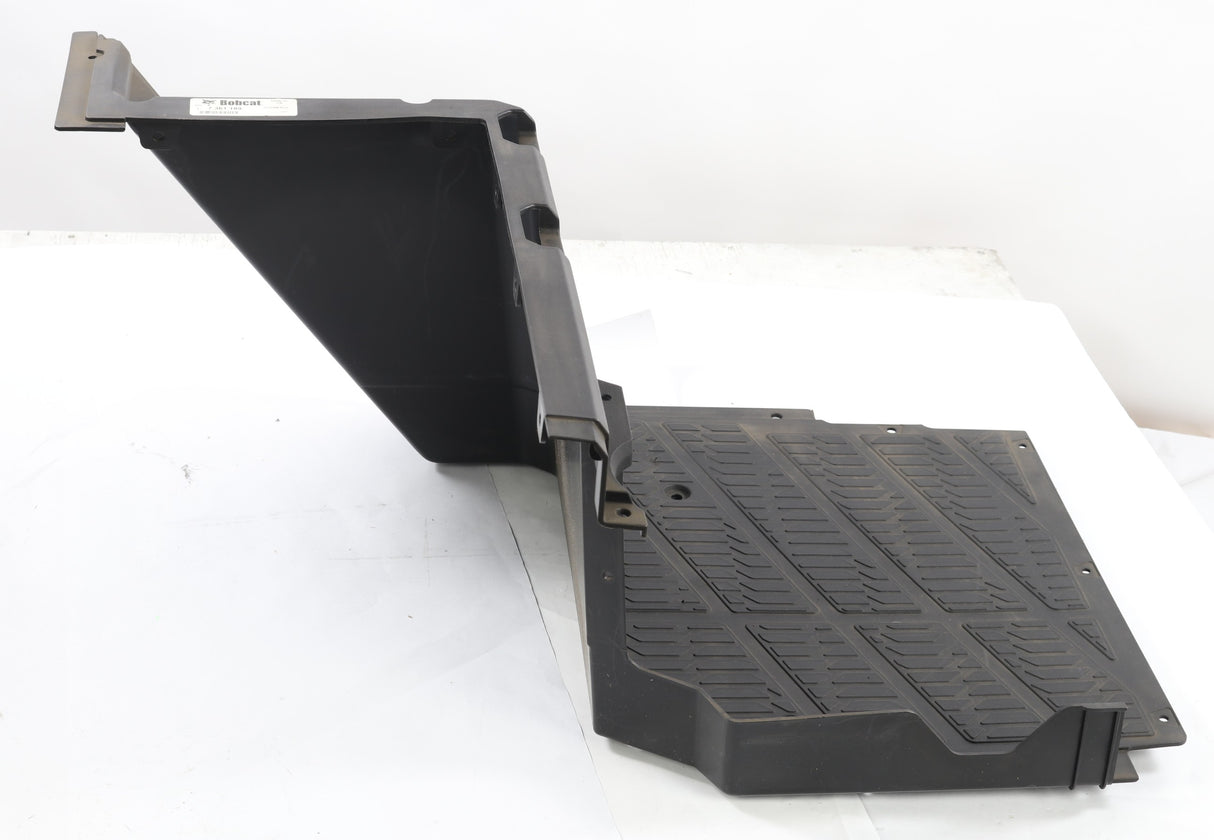 BOBCAT ­-­ 7361189 ­-­ COVER FLOOR