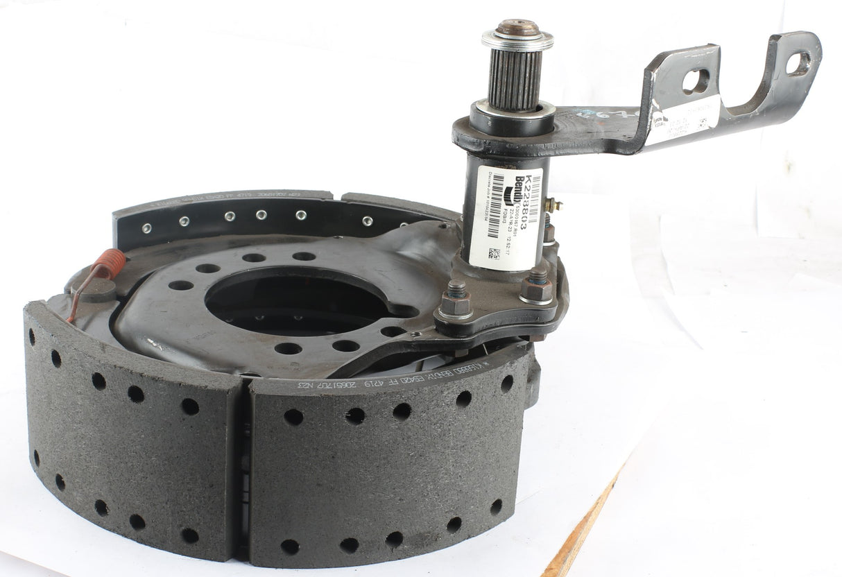 WATSON & CHALIN ­-­ 53000467.R01 ­-­ BRK ASY-BDX-165-